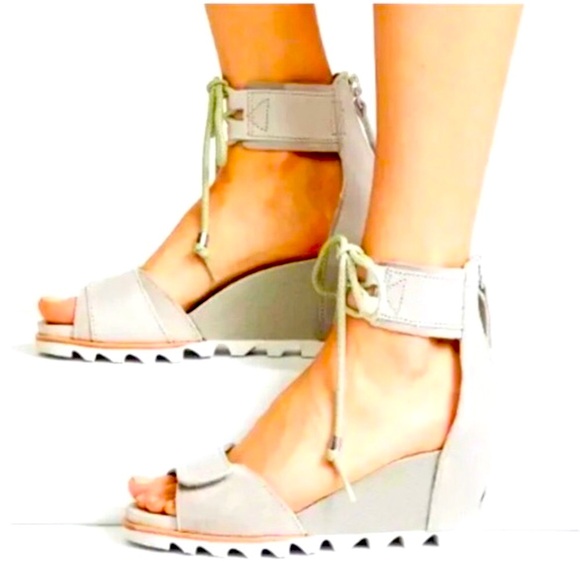 NWT Sorel Joanie wedge lace up black sandals (SZ 7) - Picture 2 of 6